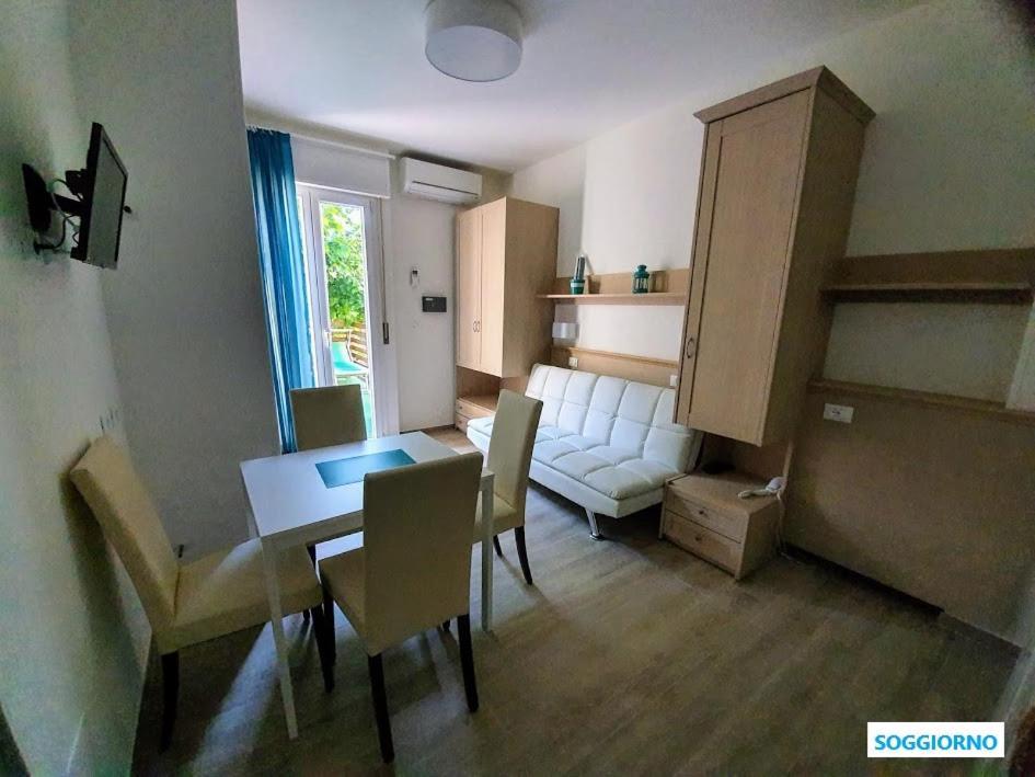 B&B Airone Cervia - Camere E Appartamenti Eksteriør bilde