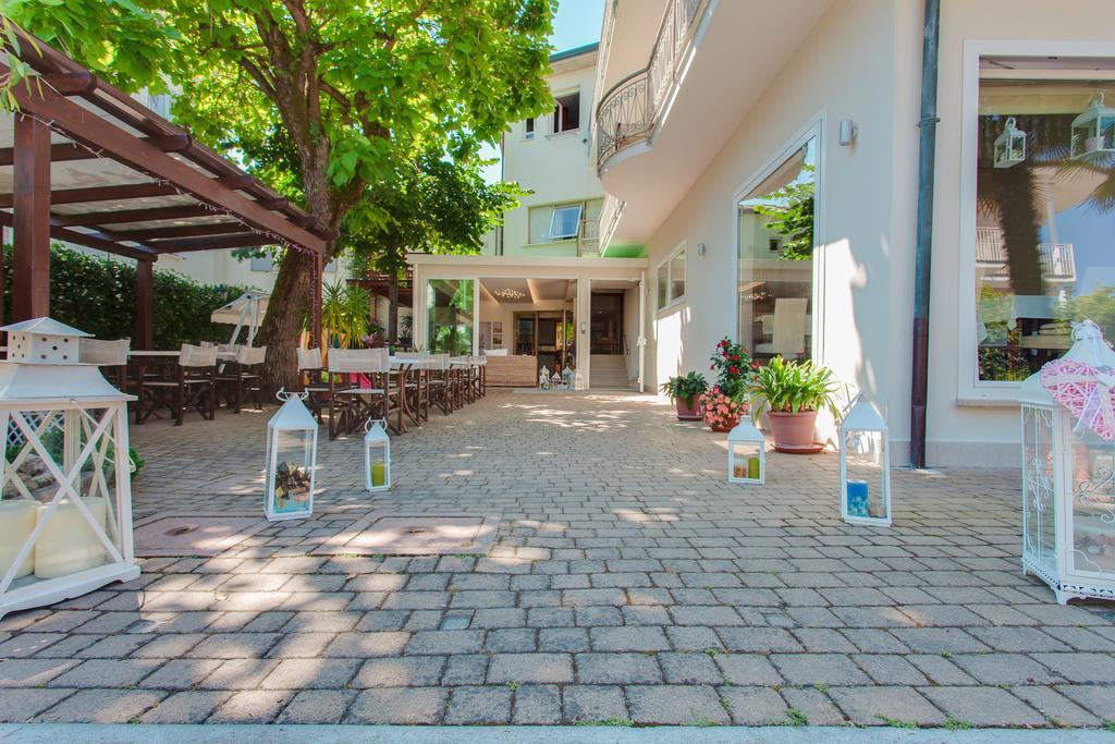 B&B Airone Cervia - Camere E Appartamenti Eksteriør bilde