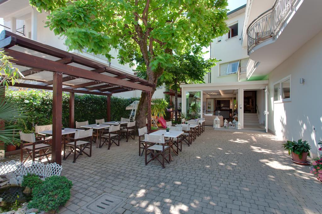 B&B Airone Cervia - Camere E Appartamenti Eksteriør bilde