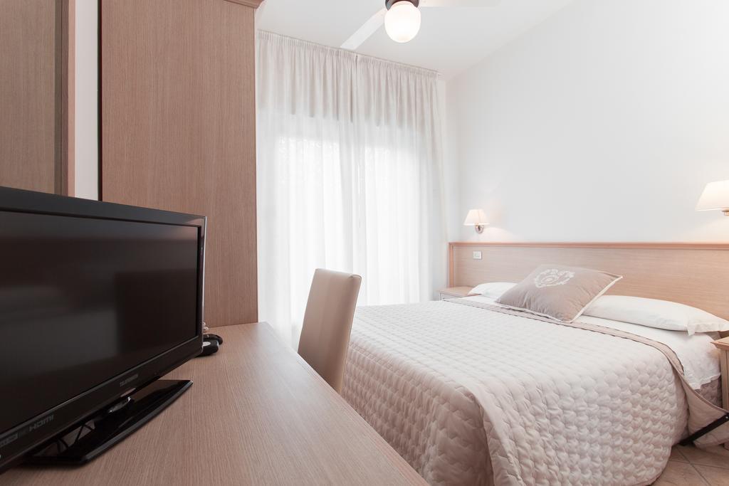 B&B Airone Cervia - Camere E Appartamenti Eksteriør bilde