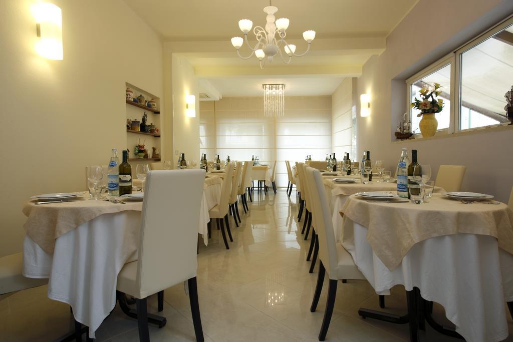 B&B Airone Cervia - Camere E Appartamenti Eksteriør bilde