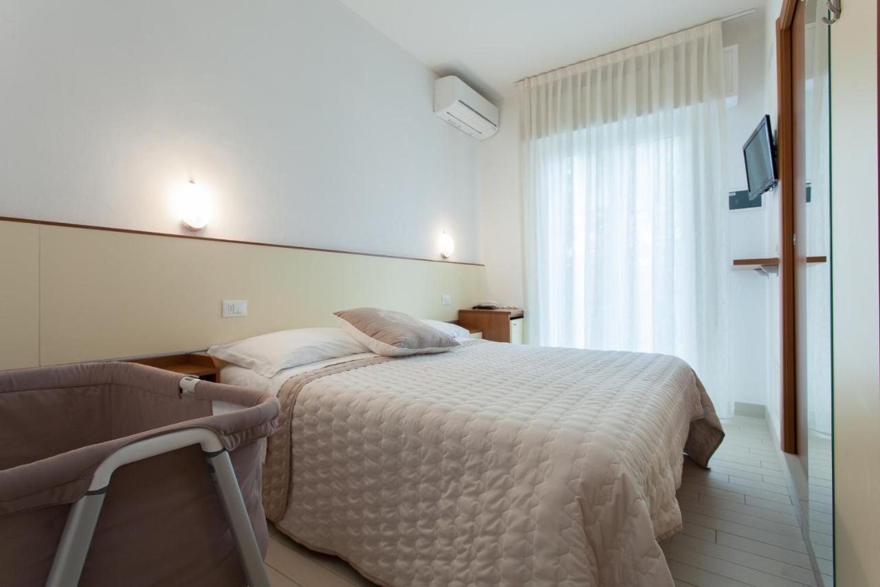 B&B Airone Cervia - Camere E Appartamenti Eksteriør bilde